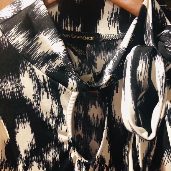 B&W Blouse by Susan Lawrence - Picture 3 of 5